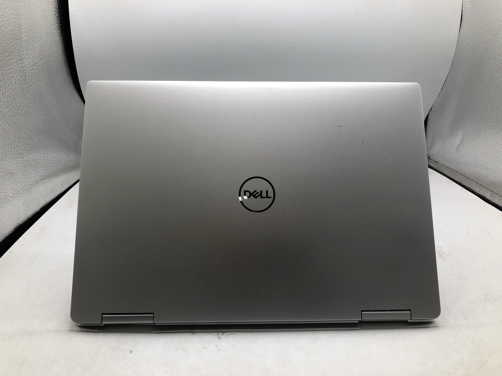 DELL XPS 13 9310 2-In-1 13.4″ i5 2.4GHz 8GB 256GB Low Battery Health GRADE C