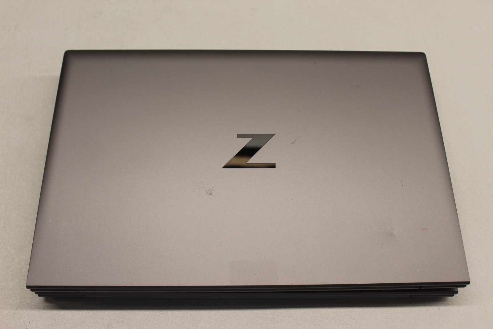 HP ZBook Firefly 15G7 Mobile WS I7-10610U 256GB NVME 16GB DDR4 Nvdia* See Desc