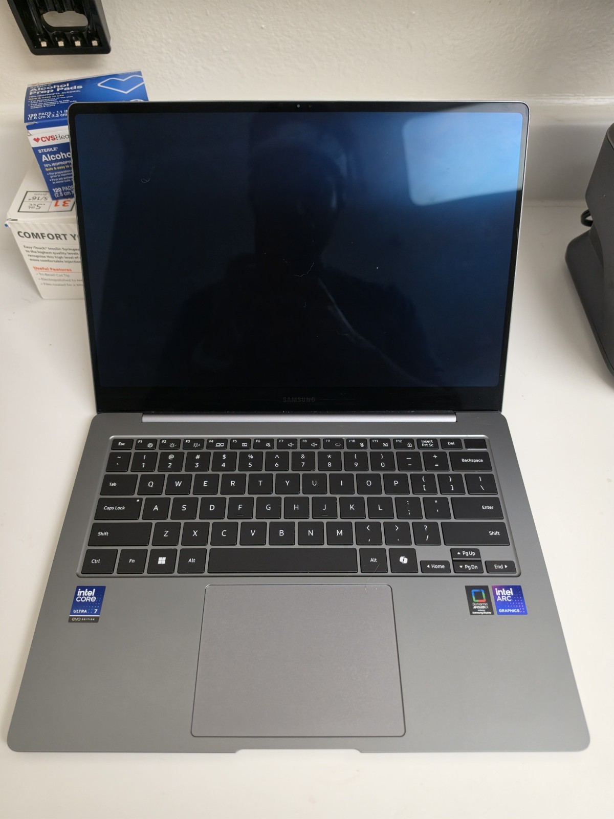 Samsung Galaxy Book5 Pro 14″ 3K AMOLED Touch Laptop Intel Ultra 7, 16GB, 1TB