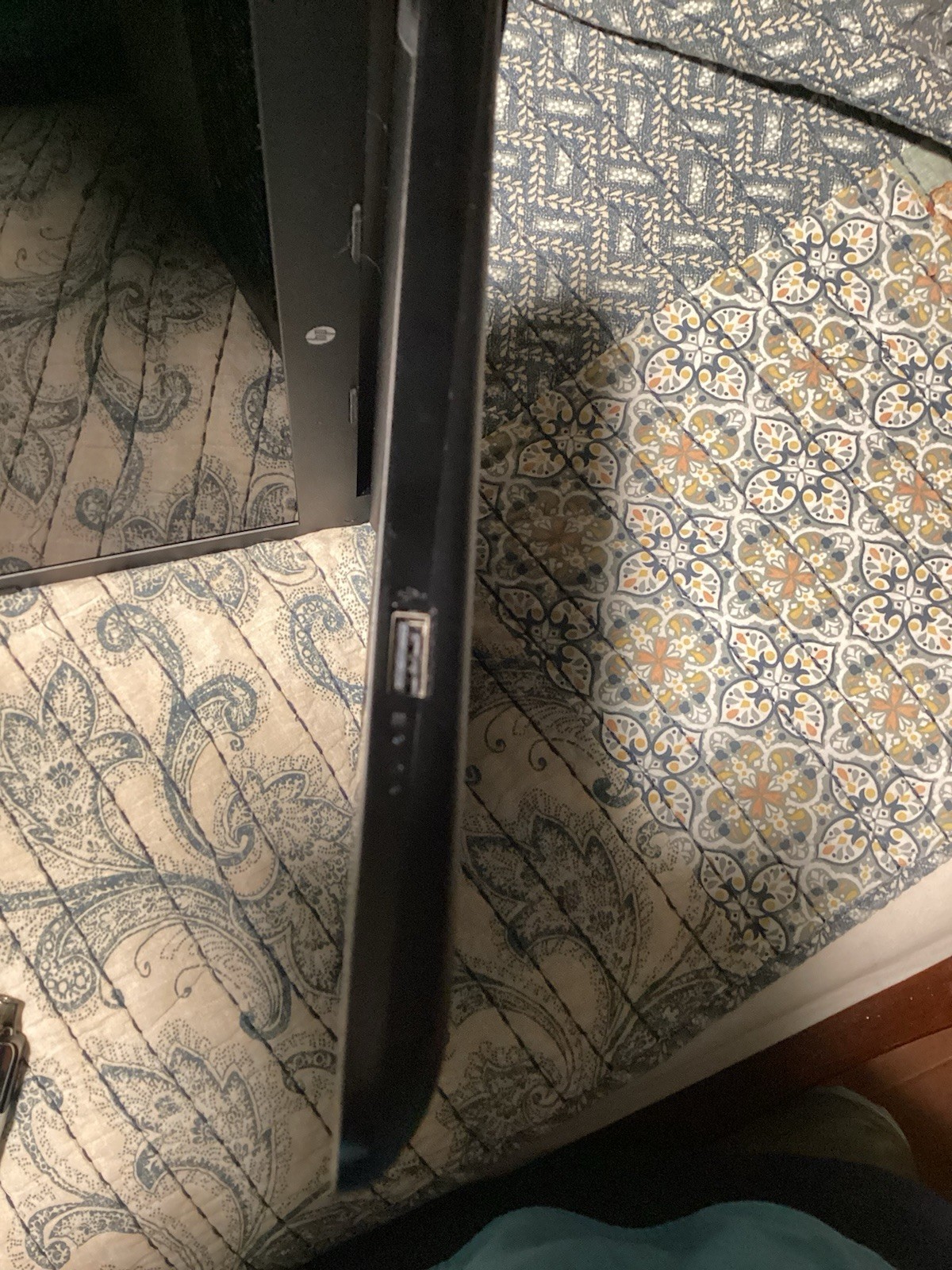 HP Notebook 14-dk0012nr AMD E2-7110 1.80GHz 4GB 32GB eMMC Win11 (Bad Battery)