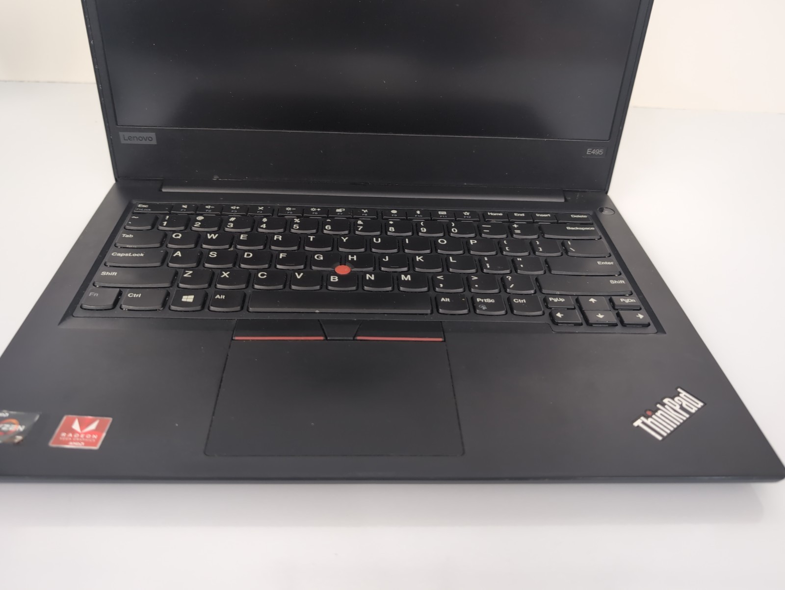 Lenovo ThinkPad E495 14″ W/ Ryzen 7 3700U W/ Radeon Vega Mobile 8GB 256GB SSD
