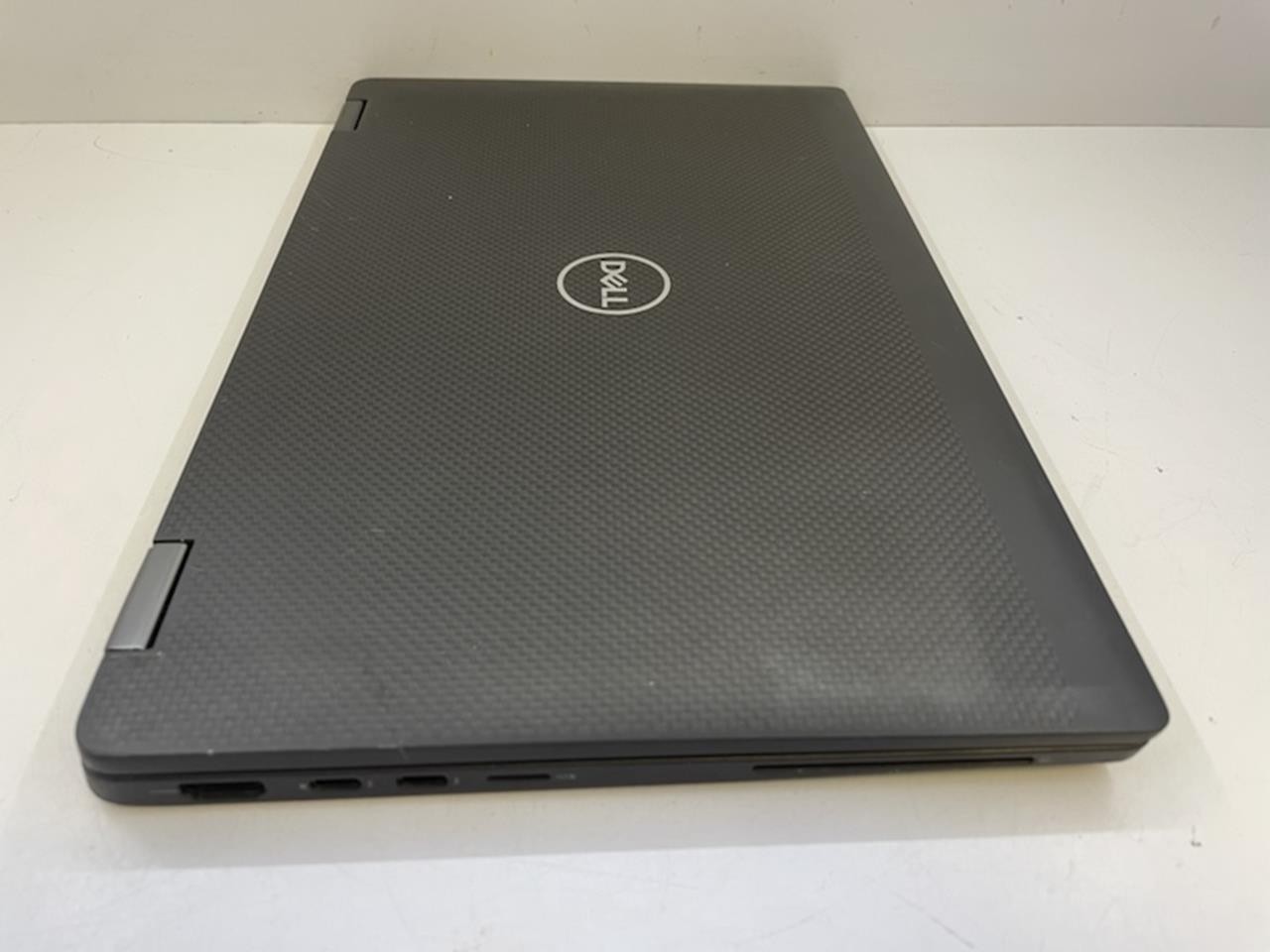 DELL LATITUDE 7410 Laptop w/ Intel Core i5-10310U 1.70 GHz + 8 GB No HD/Battery