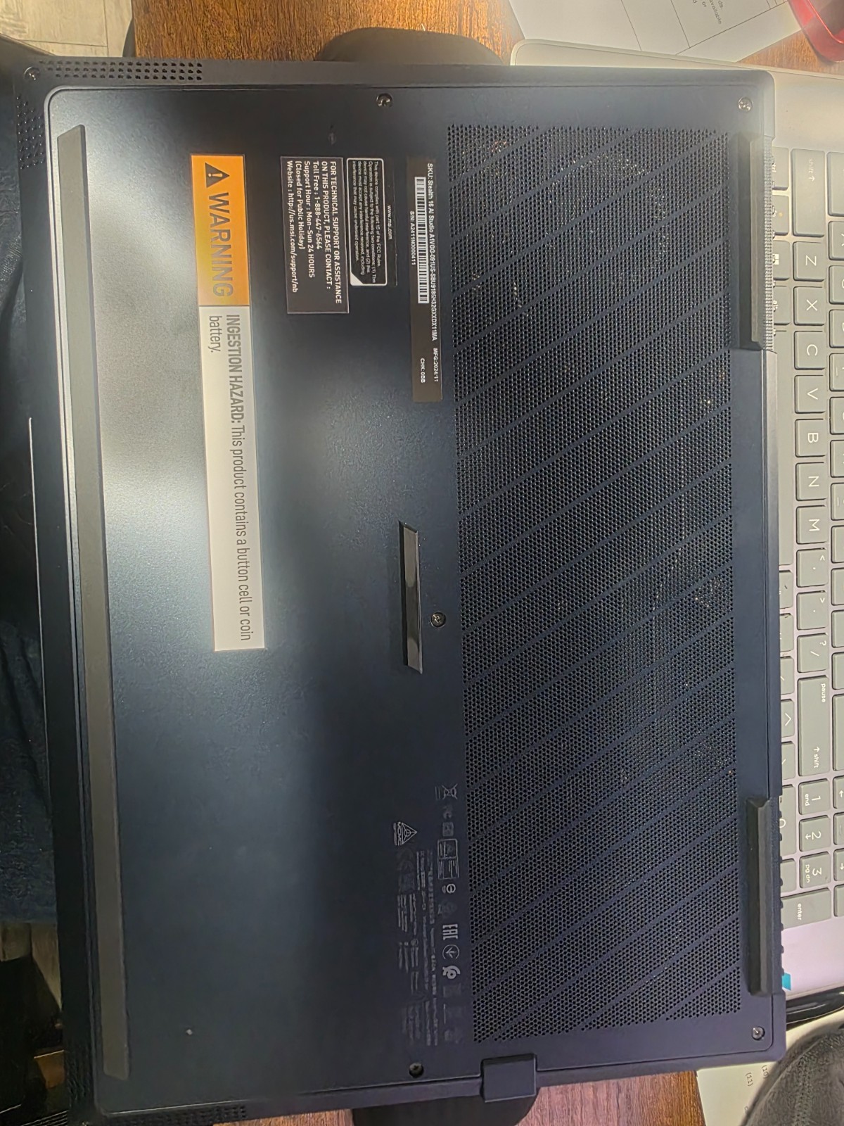 MSI Stealth 16 AI Studio Ultra 9 185H 32GB 1TB SSD RTX 4070