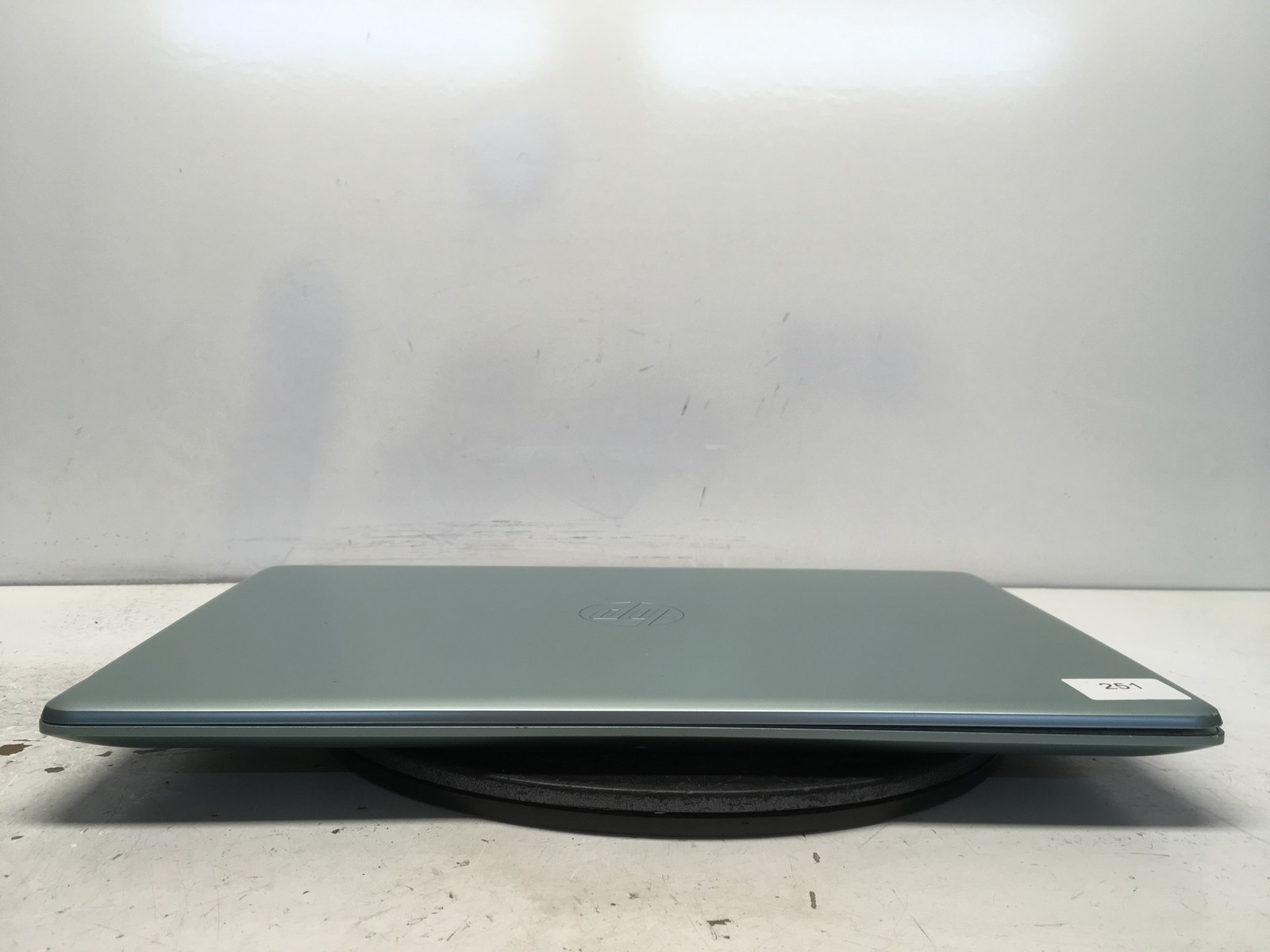 HP 17-BY4007CY Intel i3-1125G4 2GHz 8 GB NO HDD No Batt