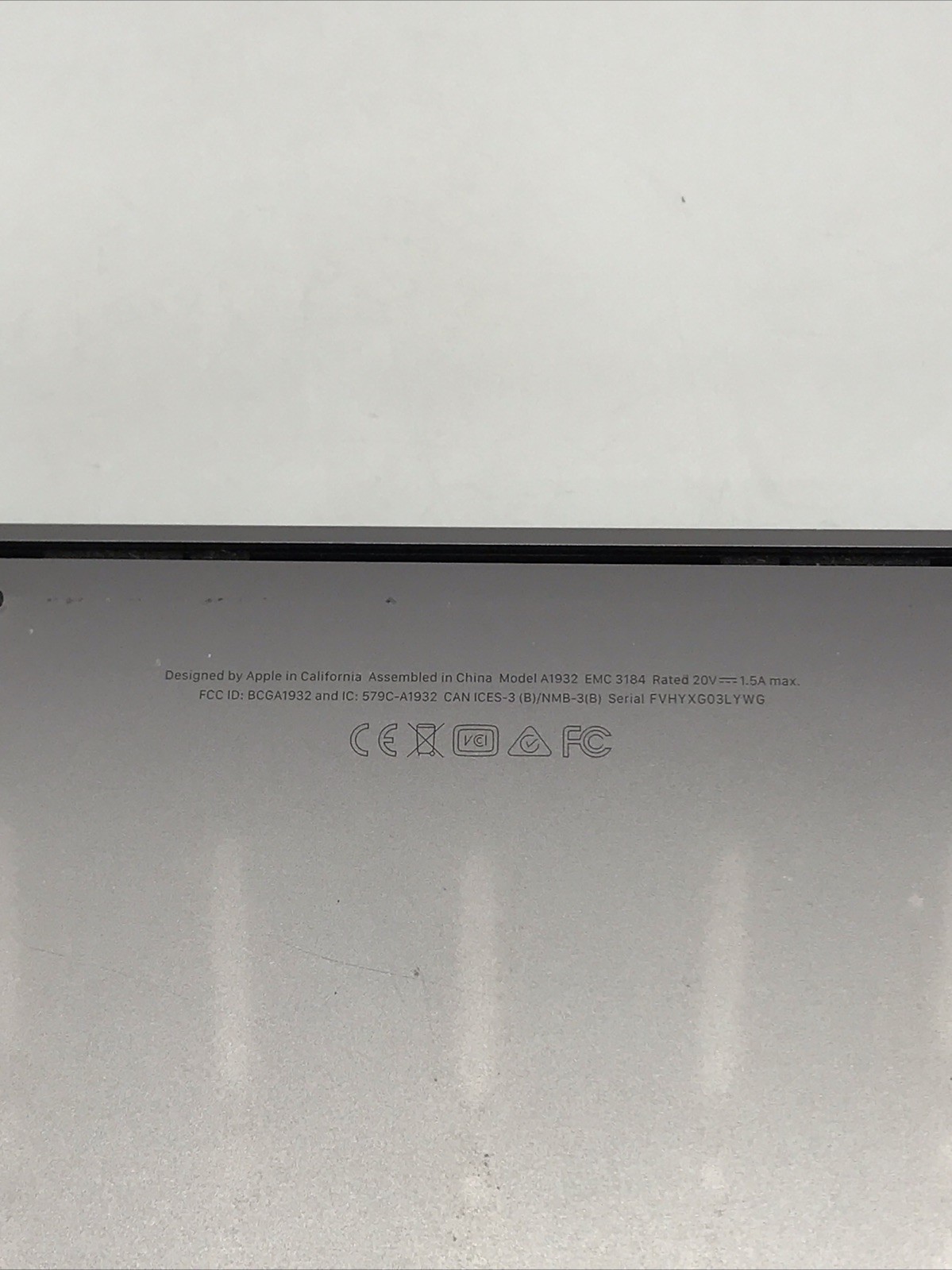 2018 Apple MacBook Air 13″ i5 1.6GHz 8GB 128GB – A1932 EMC3184 *Read* D/F Grade