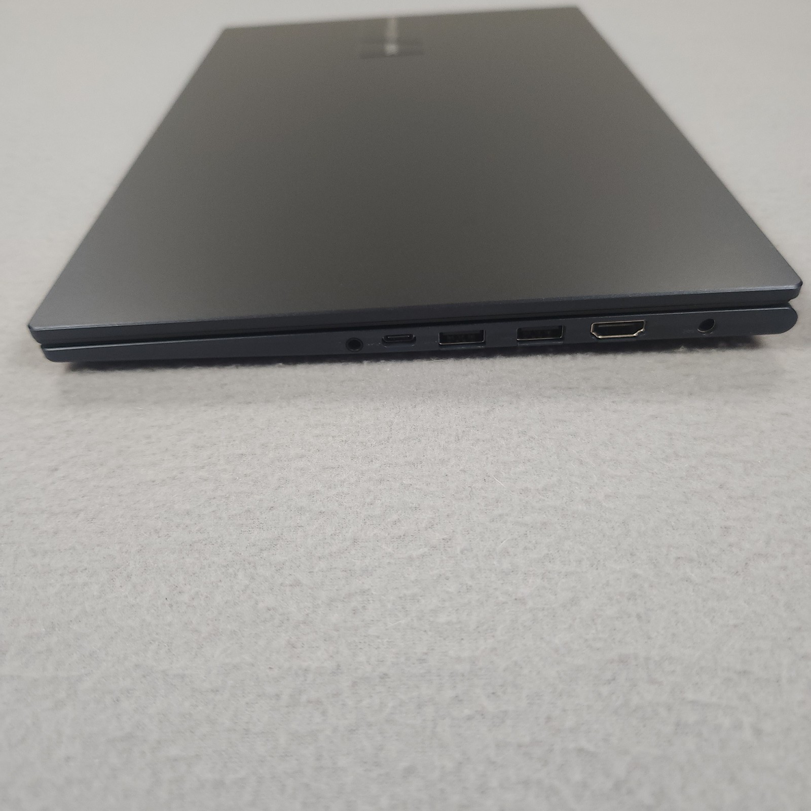 ASUS VivoBook 14 X1404V 14″ i3-1315U 8GB DDR4 128GB SSD Windows 11 Home