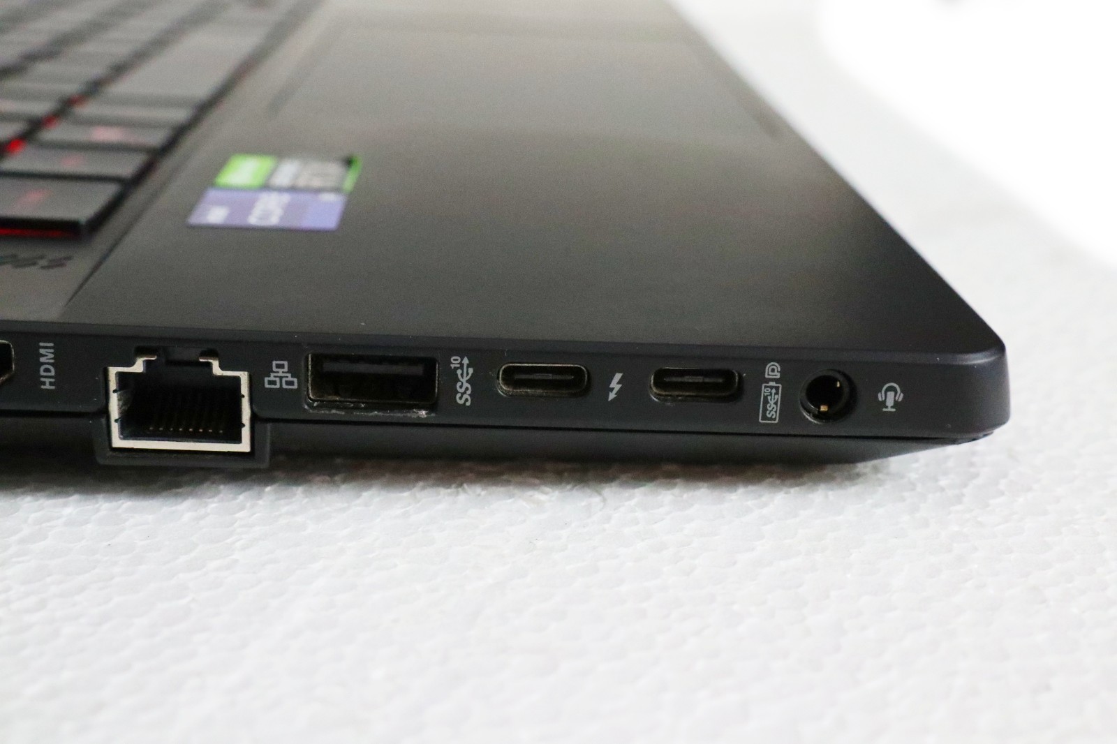 ASUS ROG Zephyrus M16 i9-11900H RTX 3060 24GB RAM 1TB SSD 16″ W11