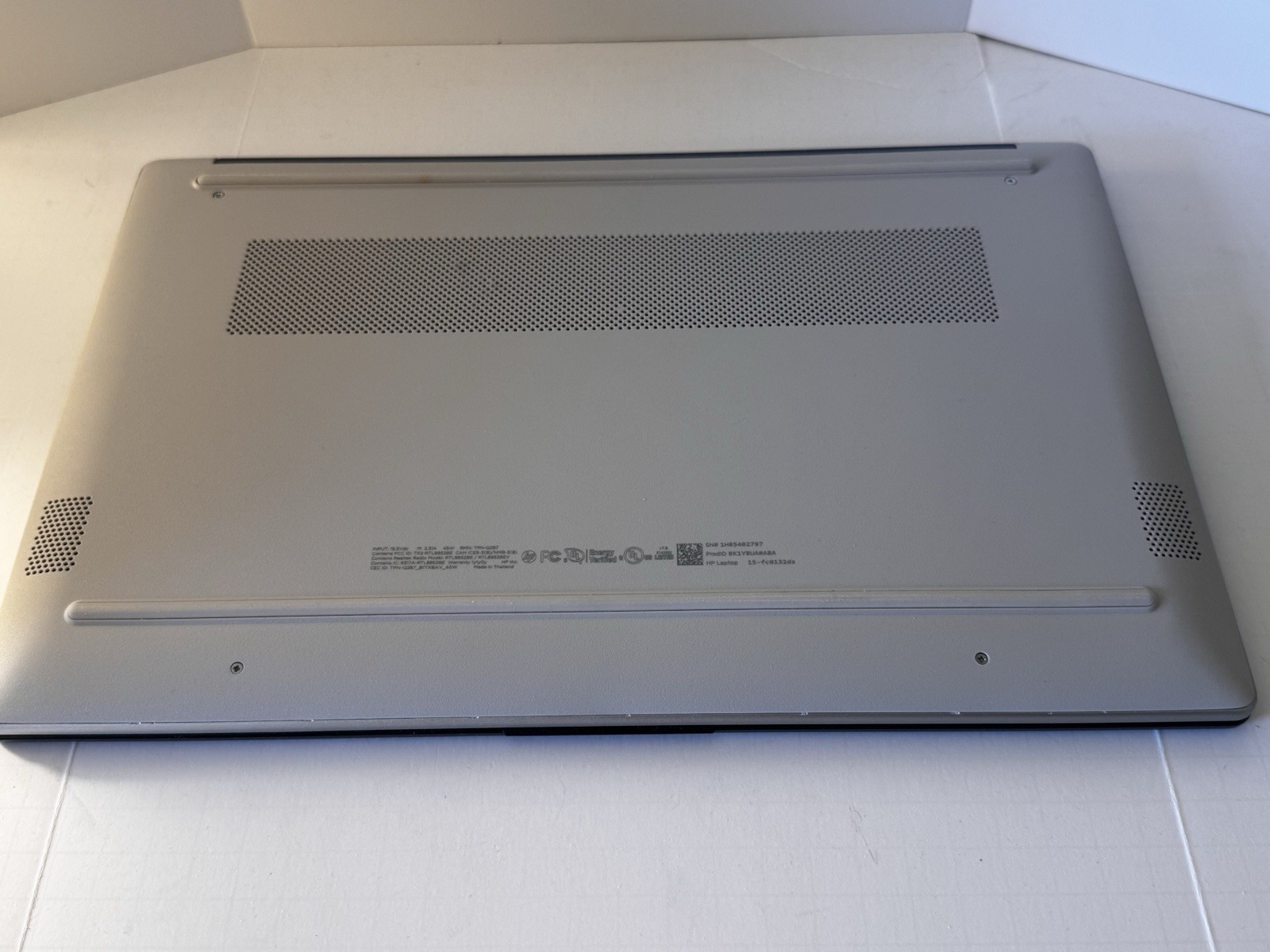 HP Laptop 15.6″ Touch 15-fc0132ds AMD Athlon Silver 7120U,128GB SSD 4GB Ram