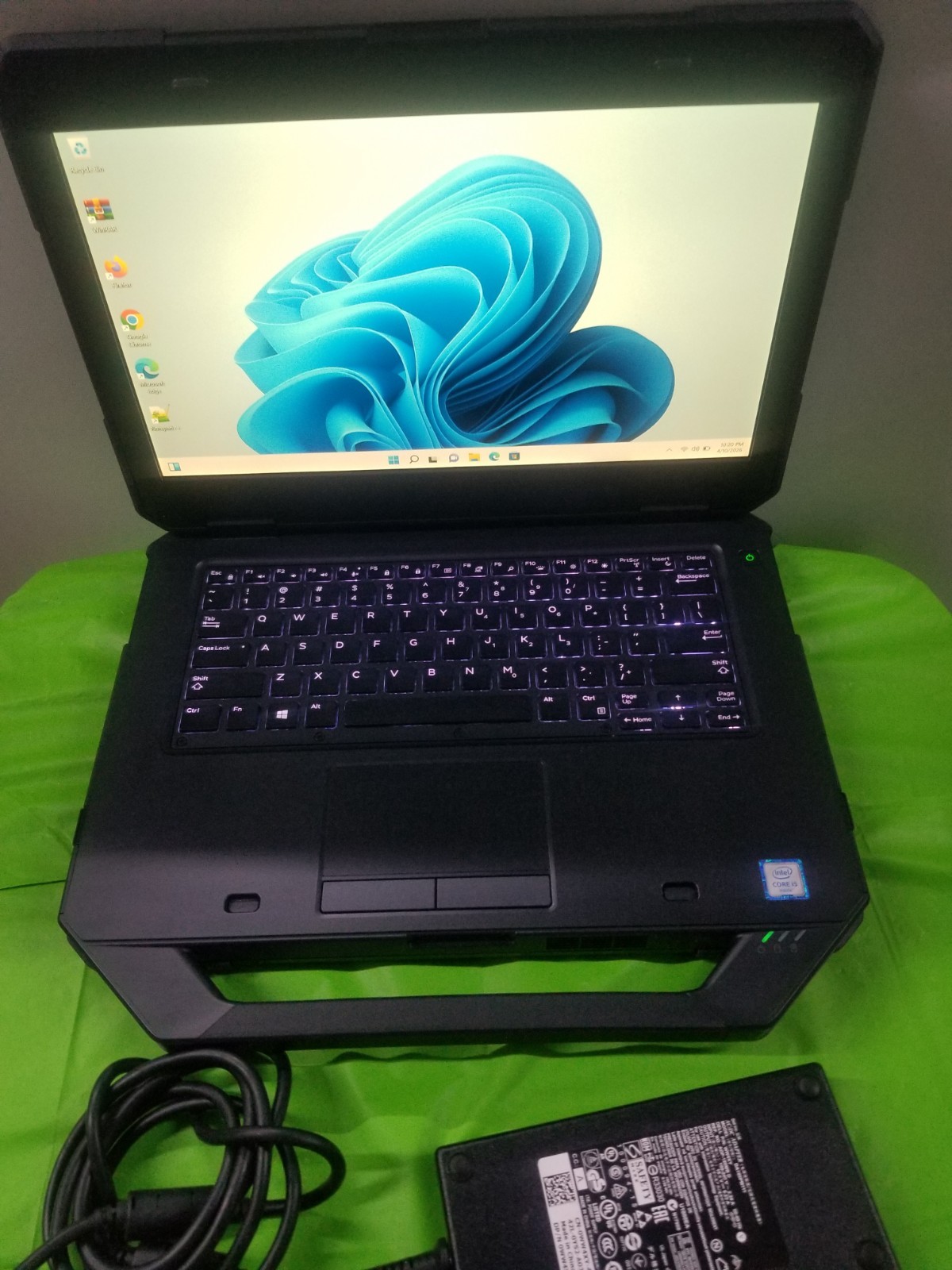 Dell Latitude Rugged 5414 14″ Core i5-6300U 2.4GHz 16GB 256GB SSD Touch, WIN 11