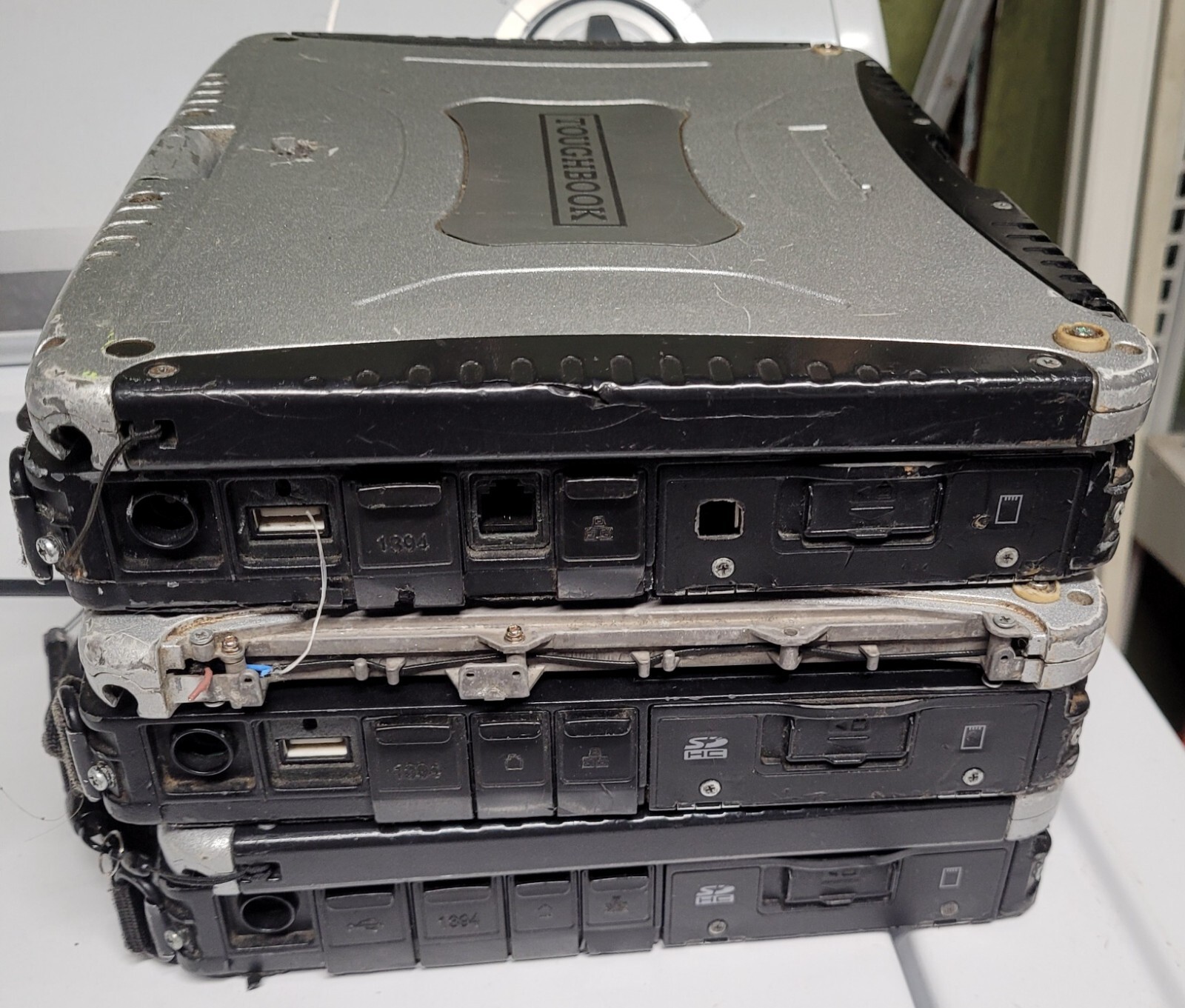 Panasonic Toughbook CF-19 Core2Duo U7500 1.06GHz 2GB RAM CF-19FEGCXCM -NO AC/HDD