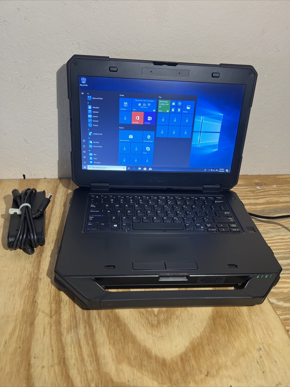 Dell Latitude 14 Rugged 5404 i7-4650U 1.7ghz 12GB RAM 480SSD NOTouch W10P No Cam