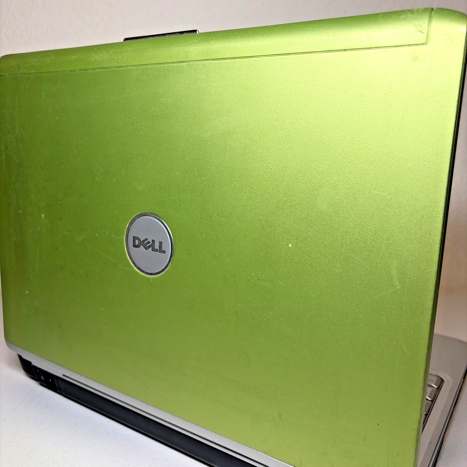 Dell Inspiron 14″ 1420 PP26L Green Laptop 1.66 GHz No HDD Windows Vista
