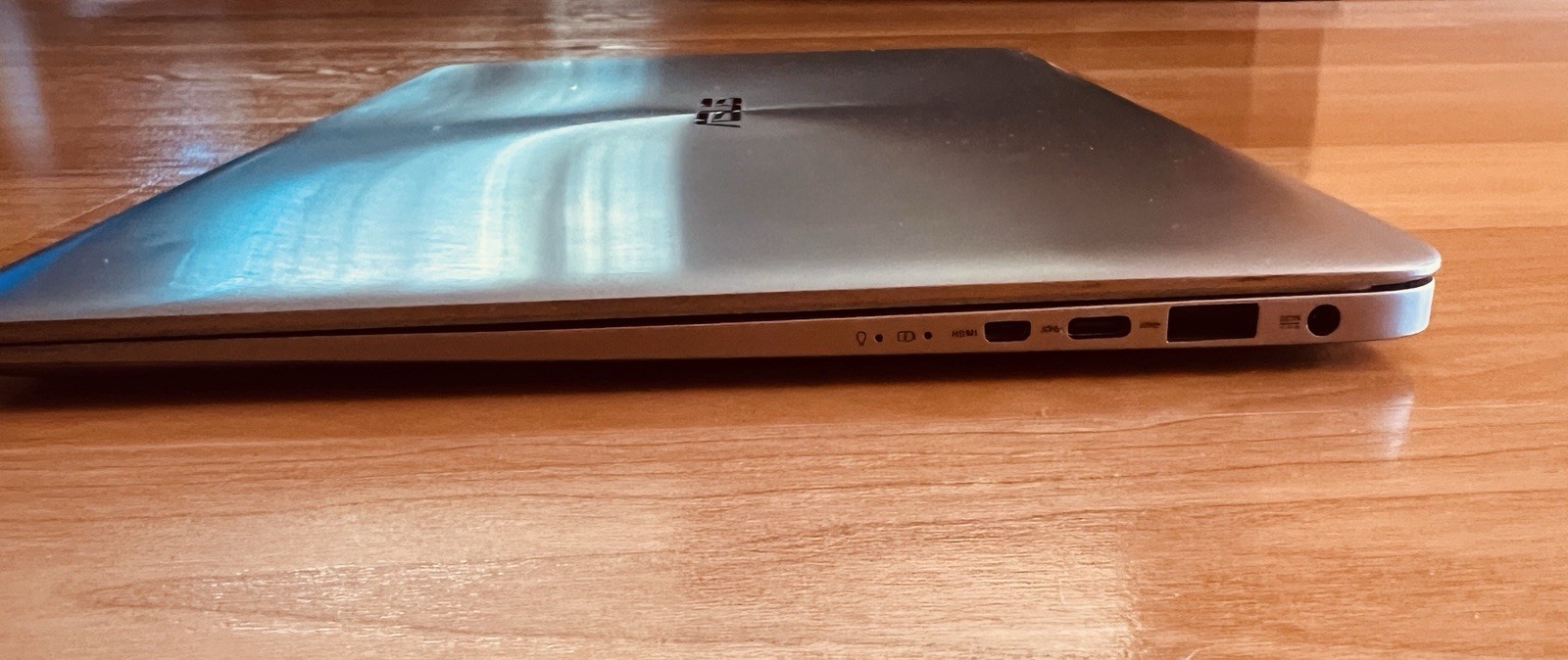 Asus UX330U(AK) , i7, 16 GB Ram, 256GB , Win 11 Pro, Zenbook Slime, New Battery