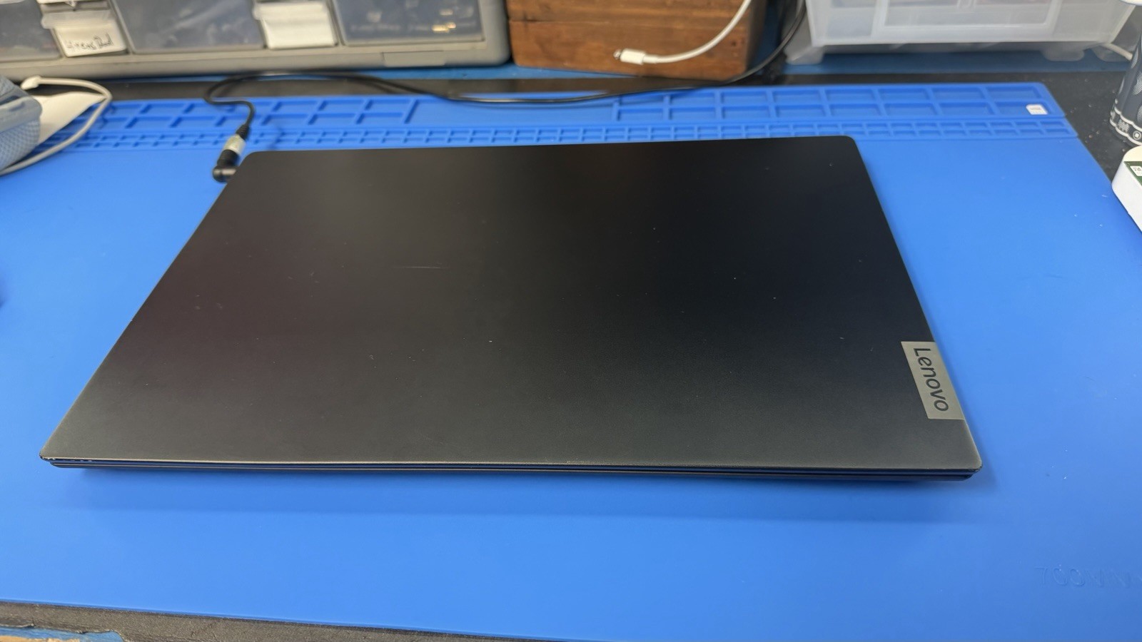 Lenovo 15.6” Laptop i3-1005G1 12GB RAM 512GB SSD Win 11 Pro Bad Battery