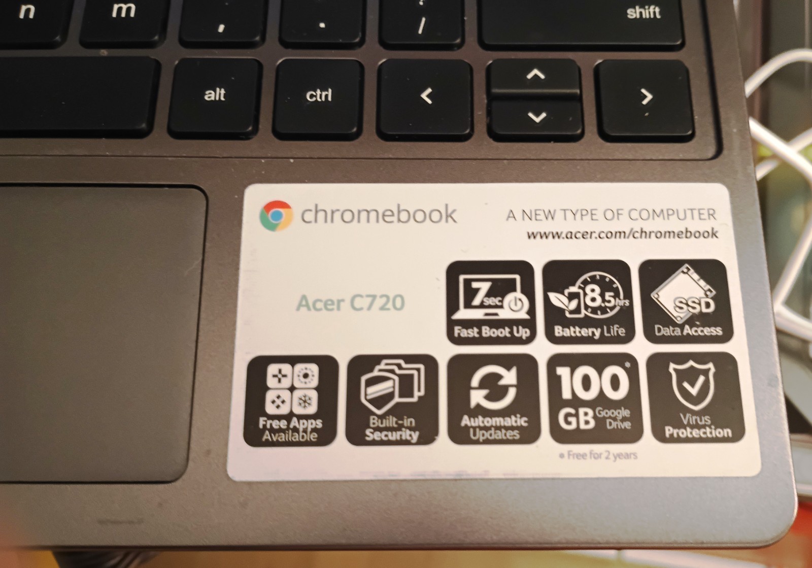 Acer Chromebook C720 Model HN With AC power supply Good Condition