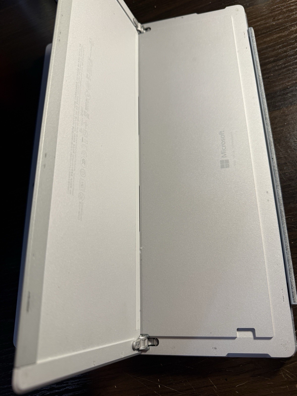 Microsoft Surface Pro 7 12.3″ Touch i5-1035G4 8GB 128GB SSD Windows 11 Pro