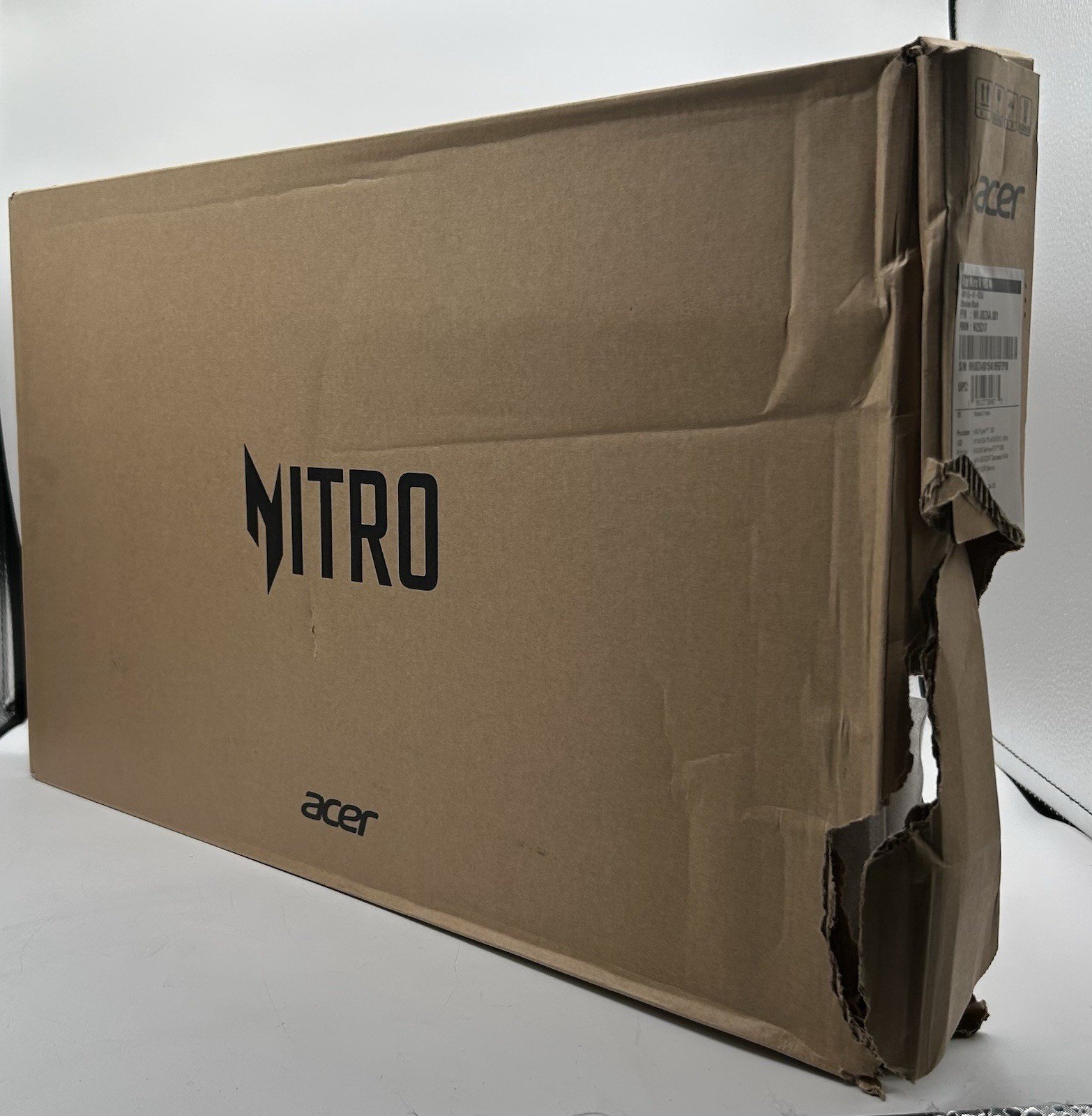 Acer Nitro V 16S 16″ AI Gaming AMD Ryzen 7 260 Processor RTX 5060 32GB DDR5 1TB