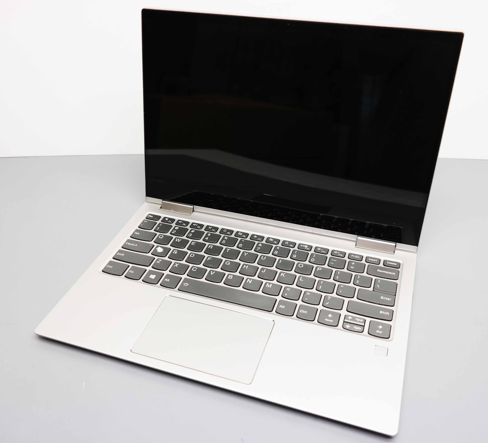 Lenovo Yoga 730-13IKB 13.3″ Core i5-8250U 8GB 256GB SSD