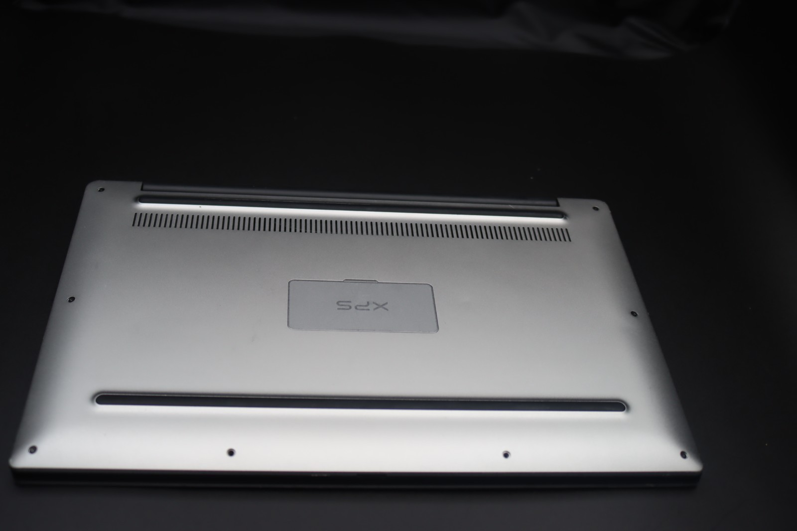 Dell XPS 13 9343, 13.3″ Intel Core i5-5200U, 4GB RAM, 128GB. Windows 10 Home