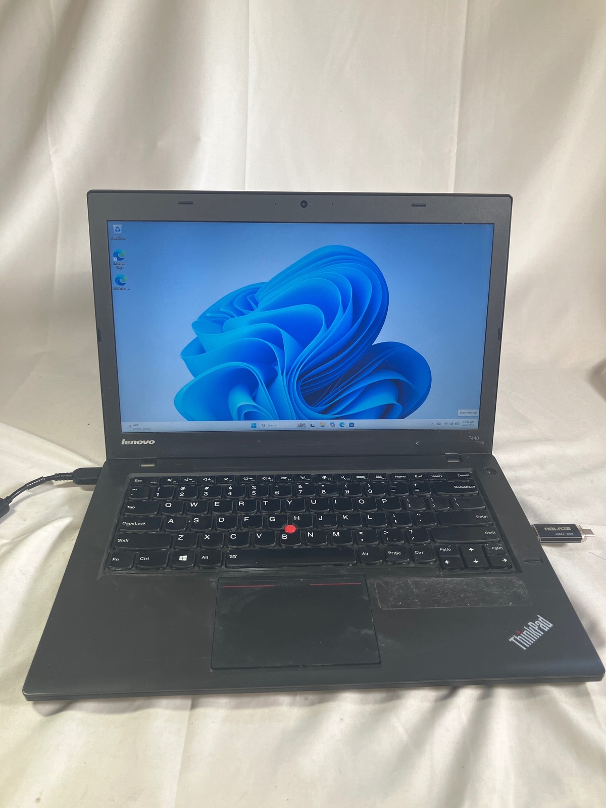 Lenovo ThinkPad T440 Intel Core i7-4600U 8 GB 256GB SSD 14″