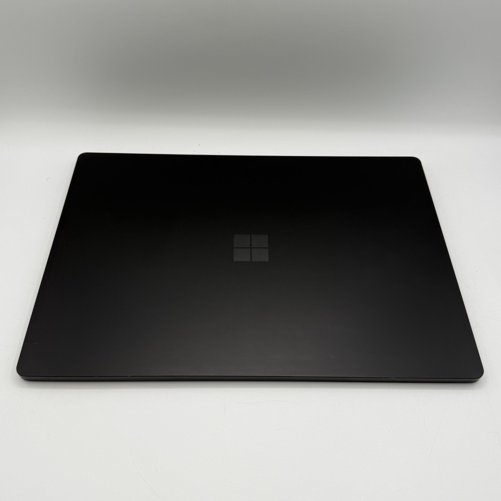 Microsoft Surface Laptop 3 13.5″ i5-1035G7 16GB 256GB SSD Win11 Pro Touch