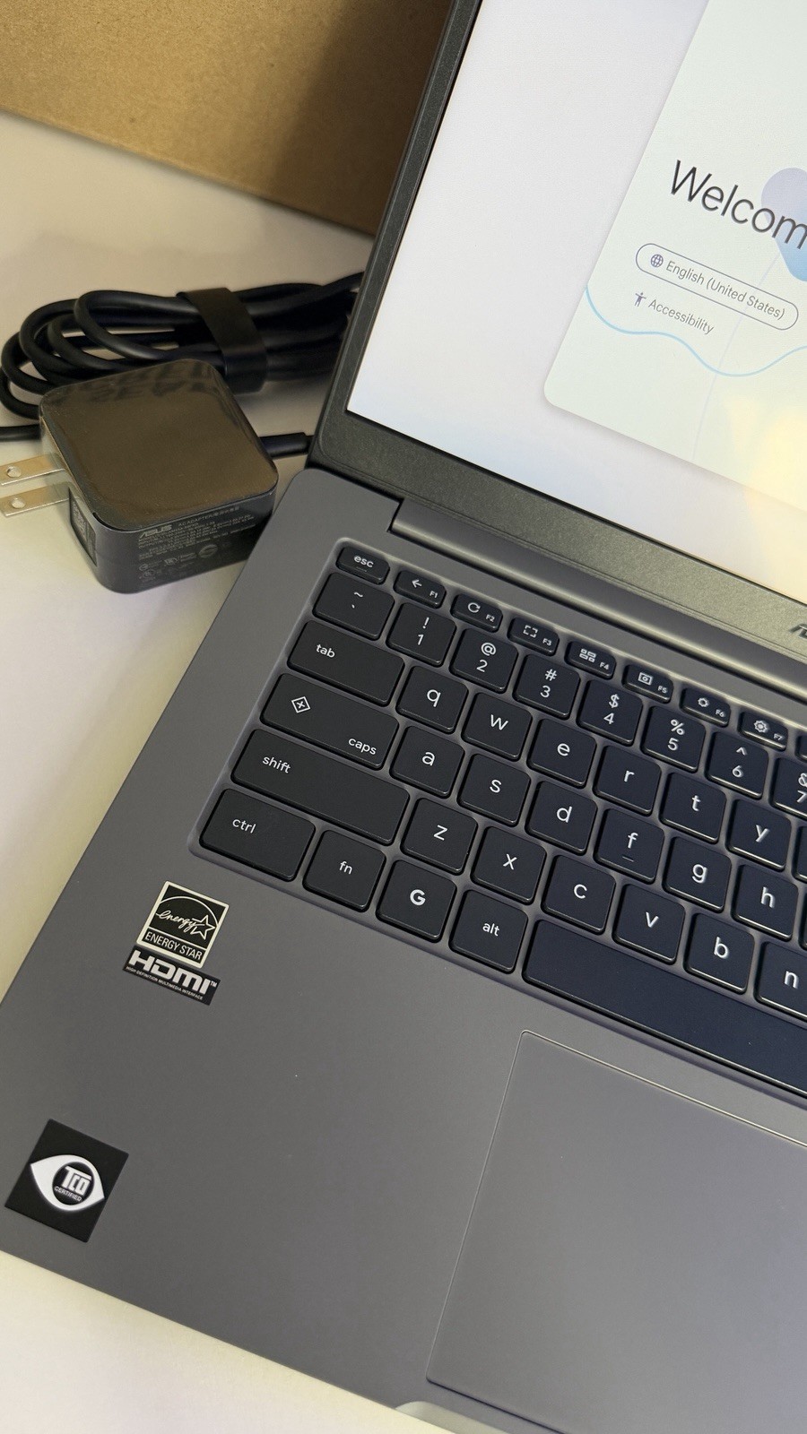 ASUS Chromebook Plus CX 14″ Touchscreen Laptop. Intel Core 3-N355, 256GB,8GB NEW