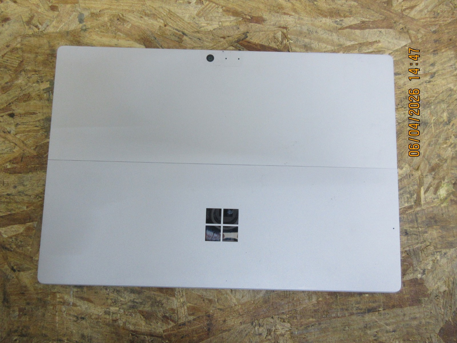 MICROSOFT SURFACE PRO 1796 I5-7TH @ 2.60GHz 8GB RAM 256GB SSD WIN-11P.
