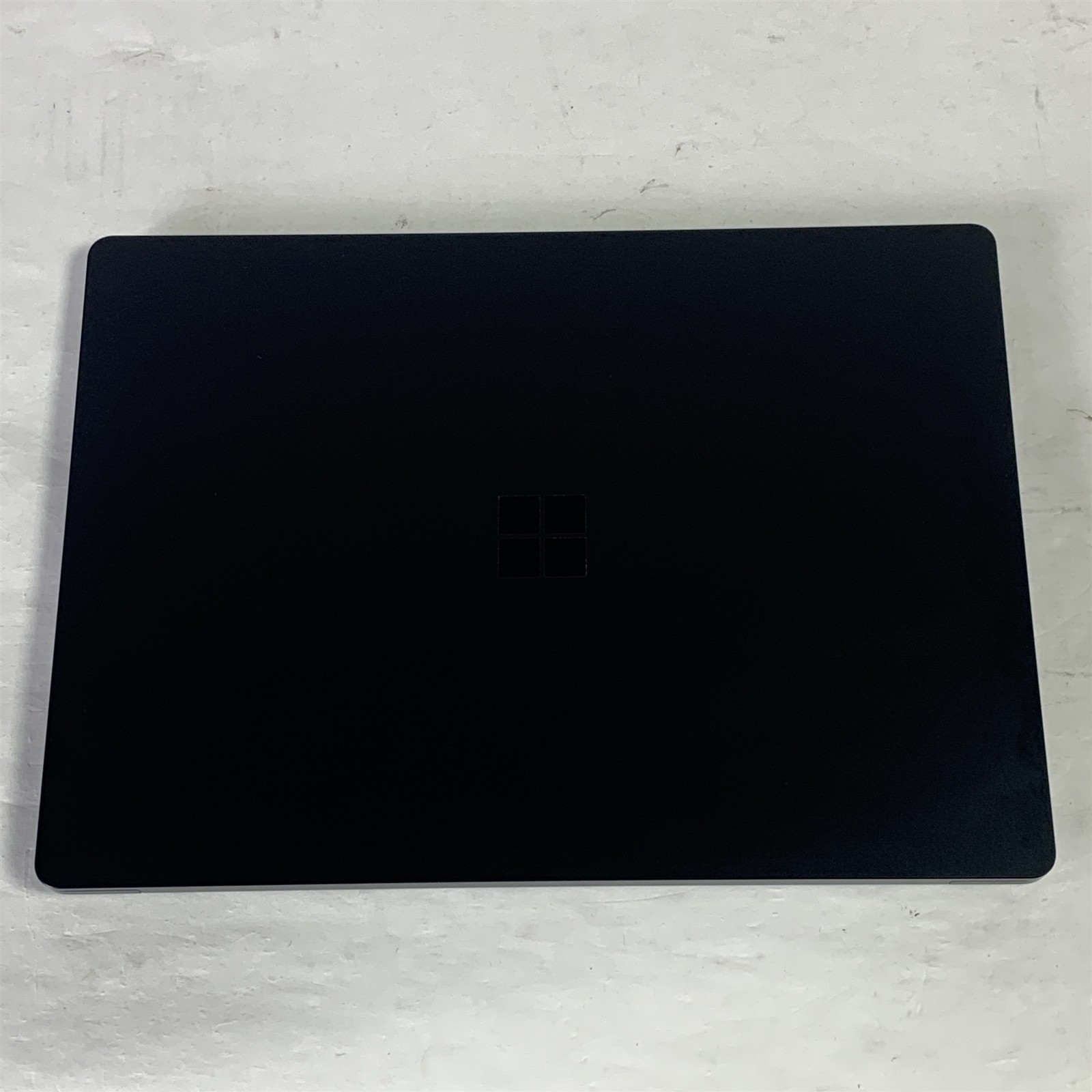 Microsoft Surface Laptop 5 1951 13.5″ i7-1265U 1.8GHz 16GB 256GB NVMe SSD -Win11