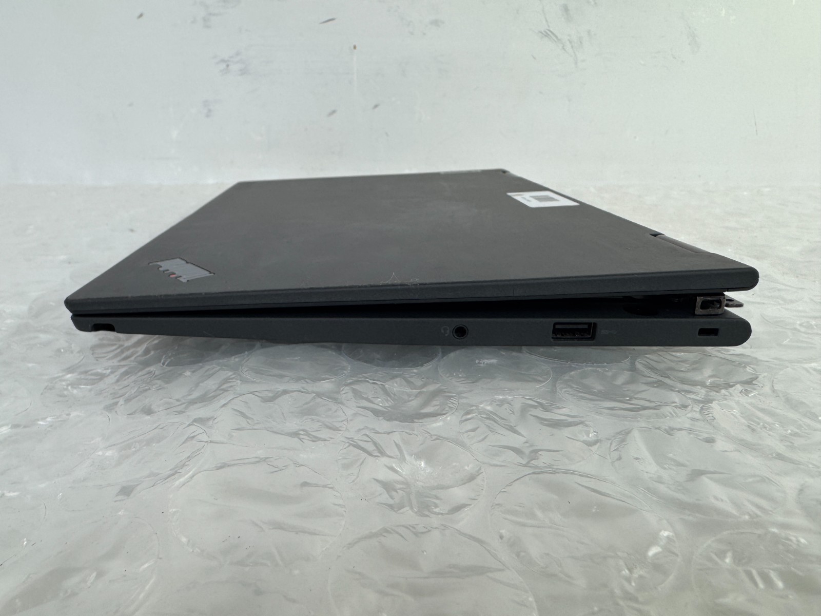 Lenovo ThinkPad X13 Yoga Gen 2 i5-1135G7 8GB No SSD/OS/AC Parts/Repair Laptop