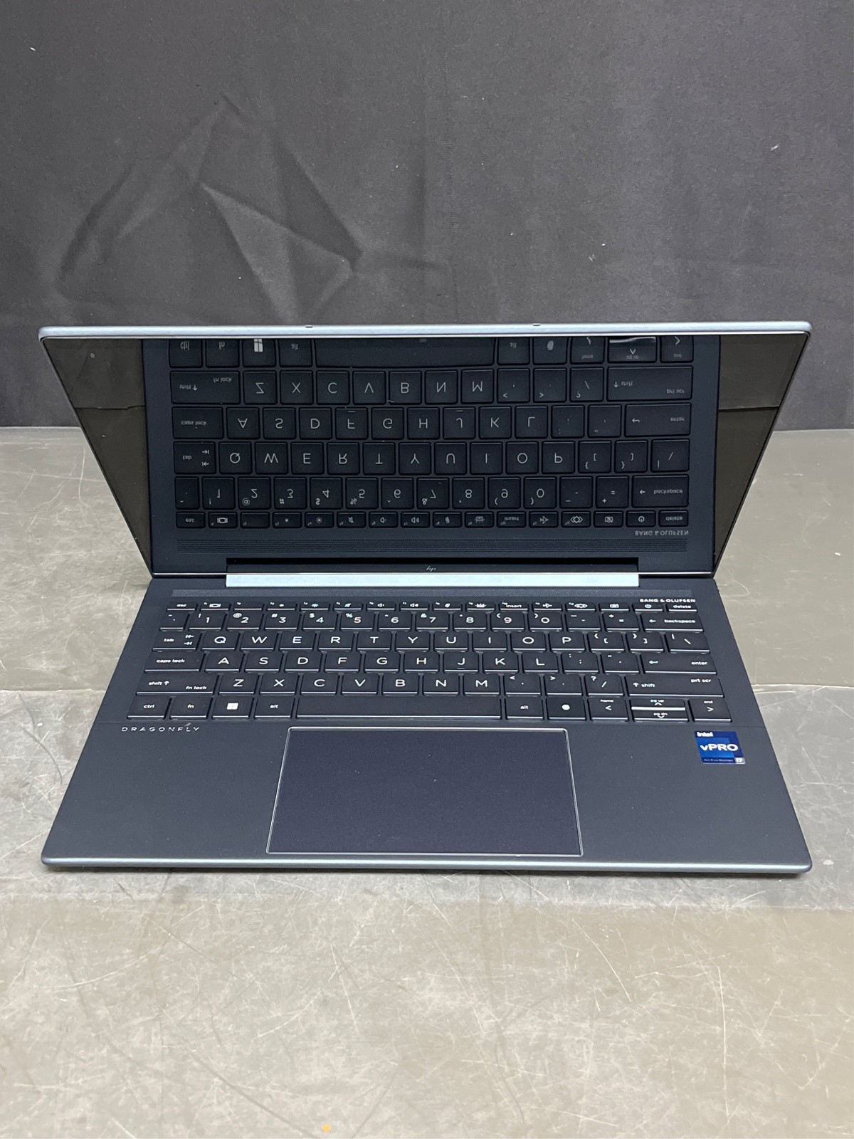 HP 13.5′ Dragonfly G4 Touch Screen Notebook – Intel I7-1365U – 32 GB RAM – 1 TB
