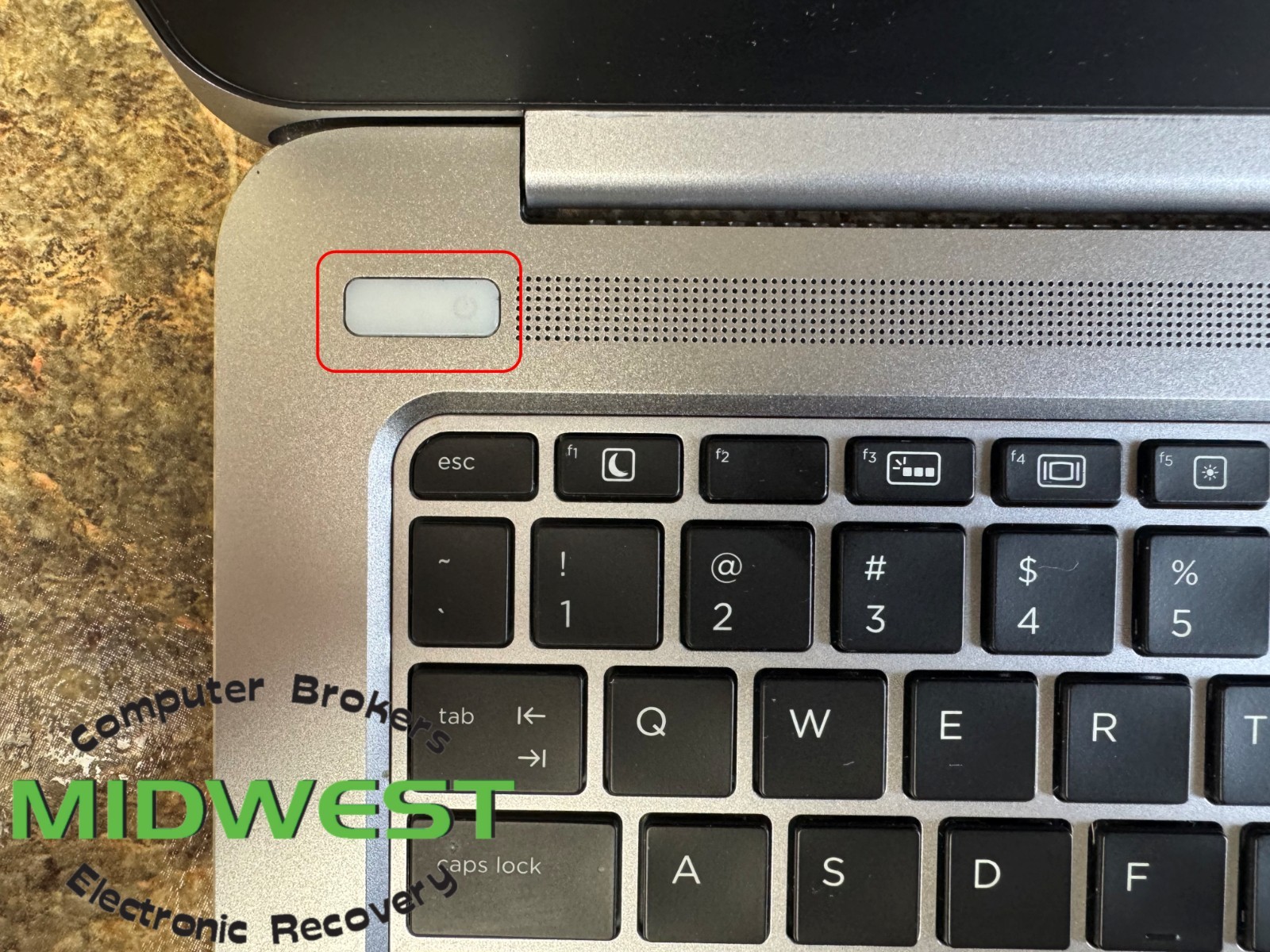 HP EliteBook Folio 1040 G3 i5-6300U 2.4GHz 8GB 256GB SSD (No Battery)