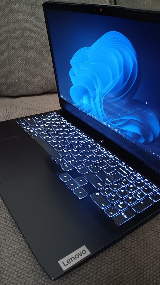 Lenovo IdeaPad Gaming 3 (AMD Ryzen 5 6600H, RTX 3050) Including Redragon Mouse