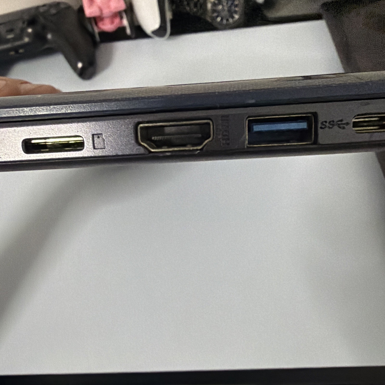 ASUS E203M Laptop, unkown condition needs charger never checked!
