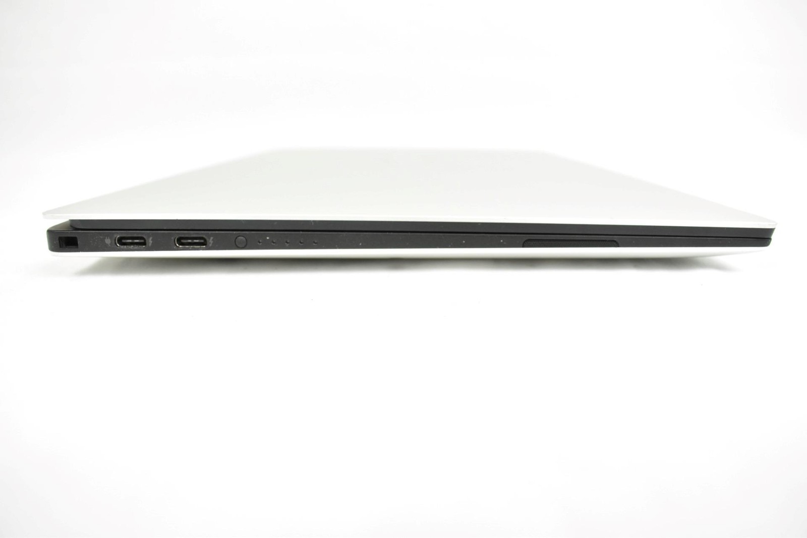 Dell XPS 13 7390 Touch Laptop i7-10710U 1.1GHz 16GB 256GB SSD No OS 13.3″