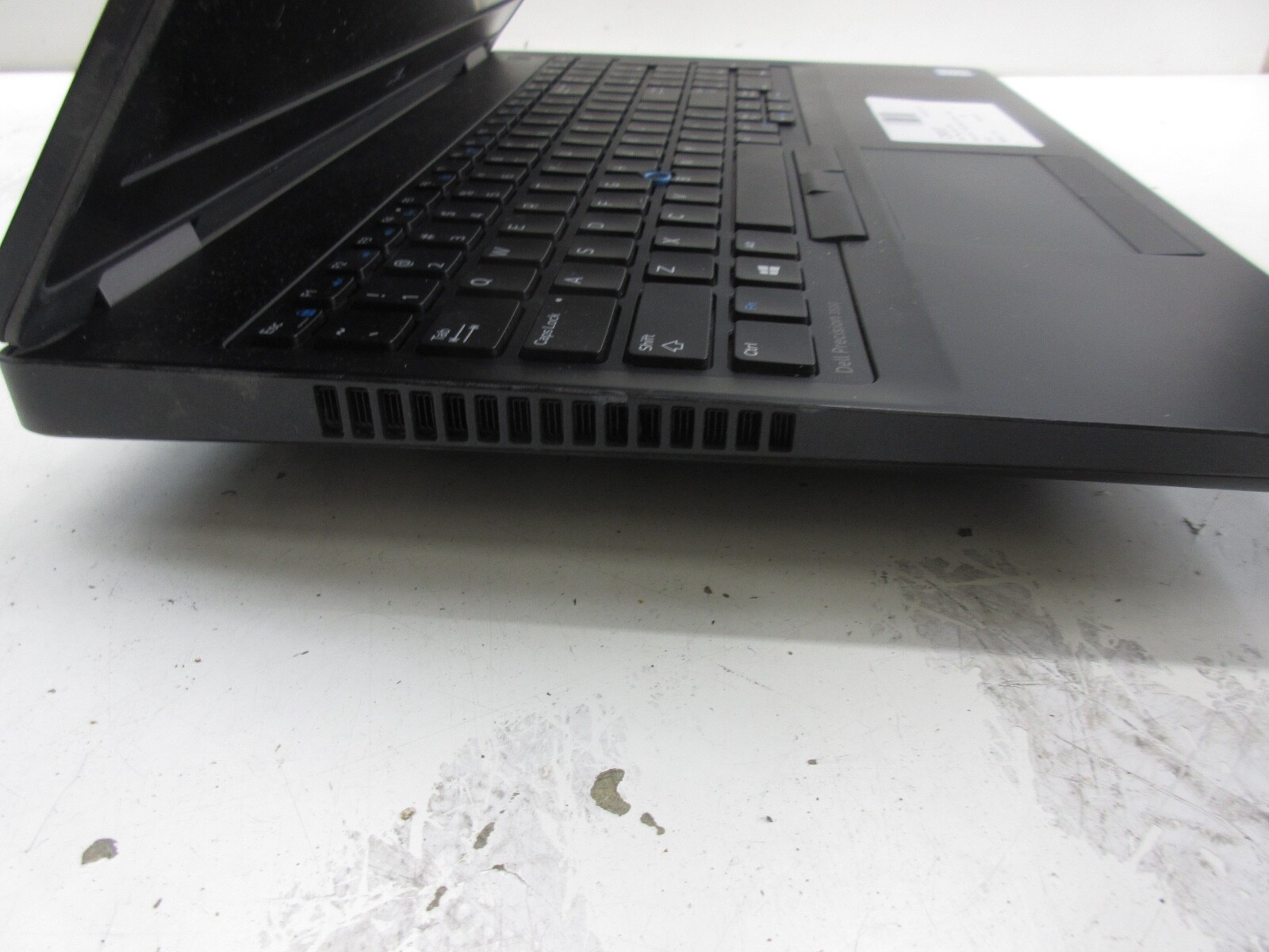 Dell Precision 3510 Intel Core i7-6820HQ 2.70GHz 8GB NO HDD No Batt
