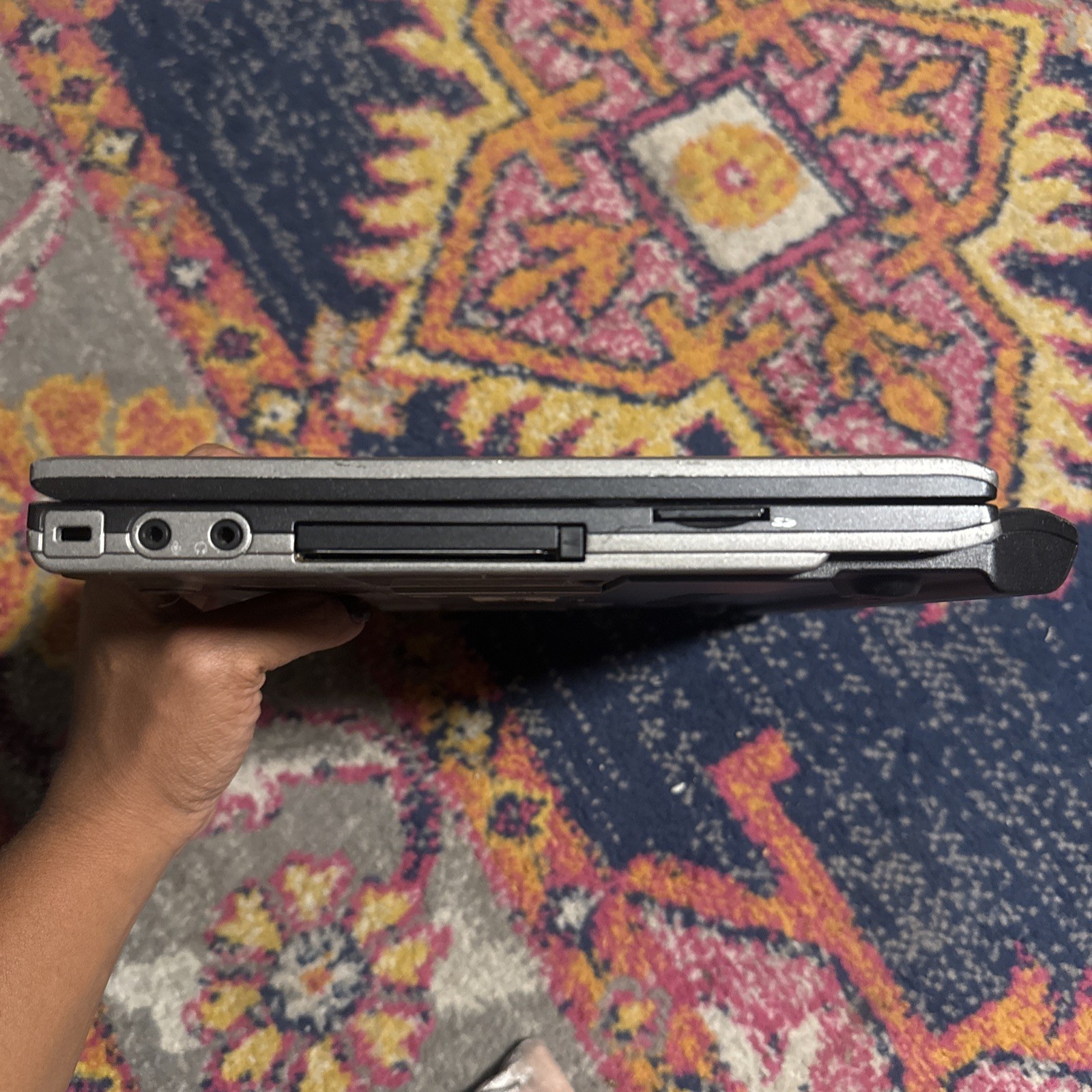 Dell Latitude D420 12.1″ Intel Core Duo 1.20GHz -UNTESTED