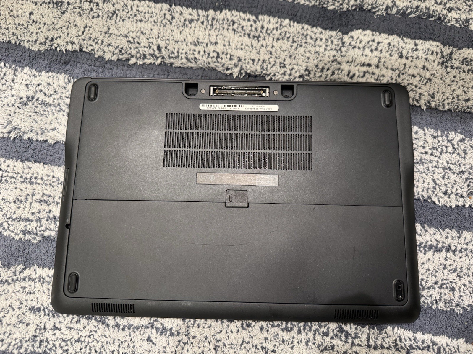 FOR PARTS Dell Latitude E7240 14″ Intel Core i5 Processor (No SSD)