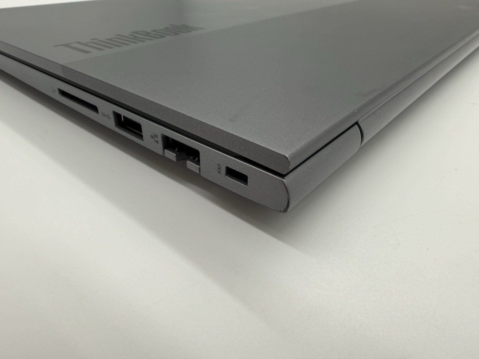 Lenovo ThinkBook 14 G7 IML 14″ Ultra 7 155U 16GB DDR5 512GB SSD Touchscreen