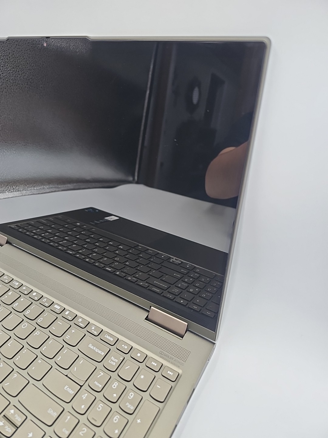 Lenovo Yoga 7i – 14″ FHD 2-in-1 – i7-1165G7, 12GB RAM, 512GB SSD, Intel Iris Xe