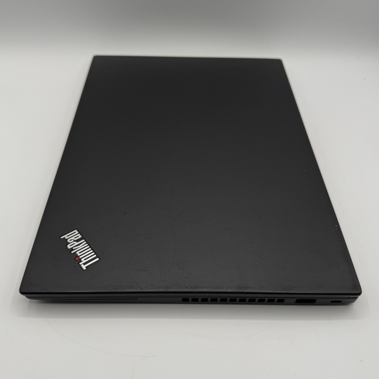 Lenovo ThinkPad T490s 14″ i7-8565U 16GB RAM 256GB SSD Win11 Pro Fingerprin Fair