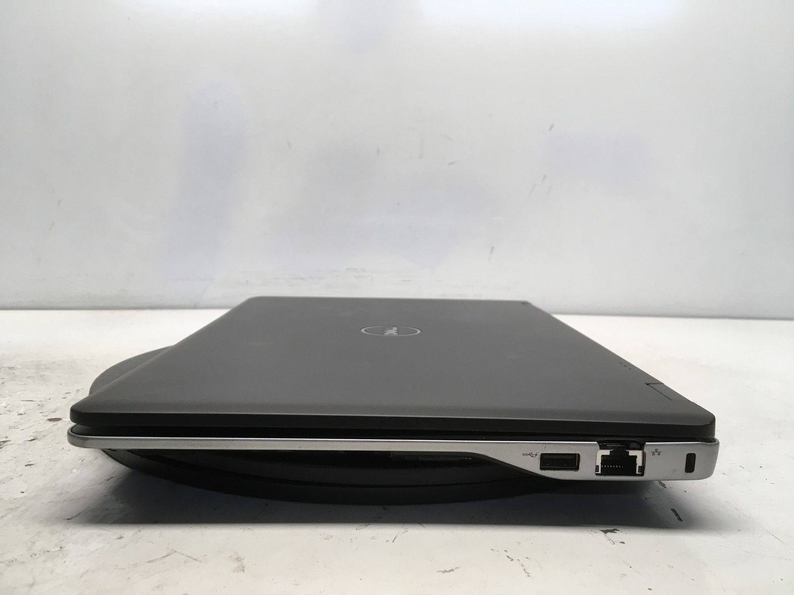 Dell Latitude 6430U Intel i7-3667U 2GHz 2 GB NO HDD No Batt