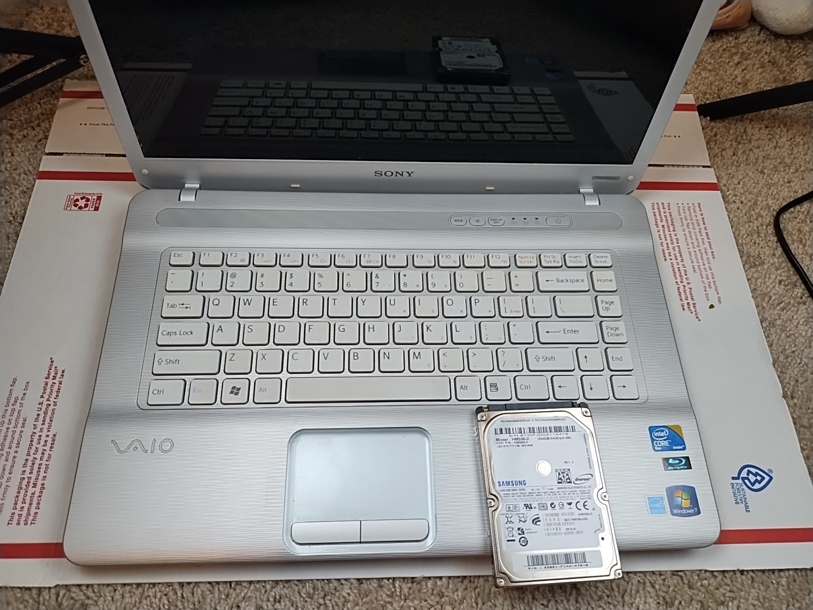 Sony VAIO VGN-NW150J intel Core 2 Duo Bluray Laptop Computer Silver 4GB 500GB