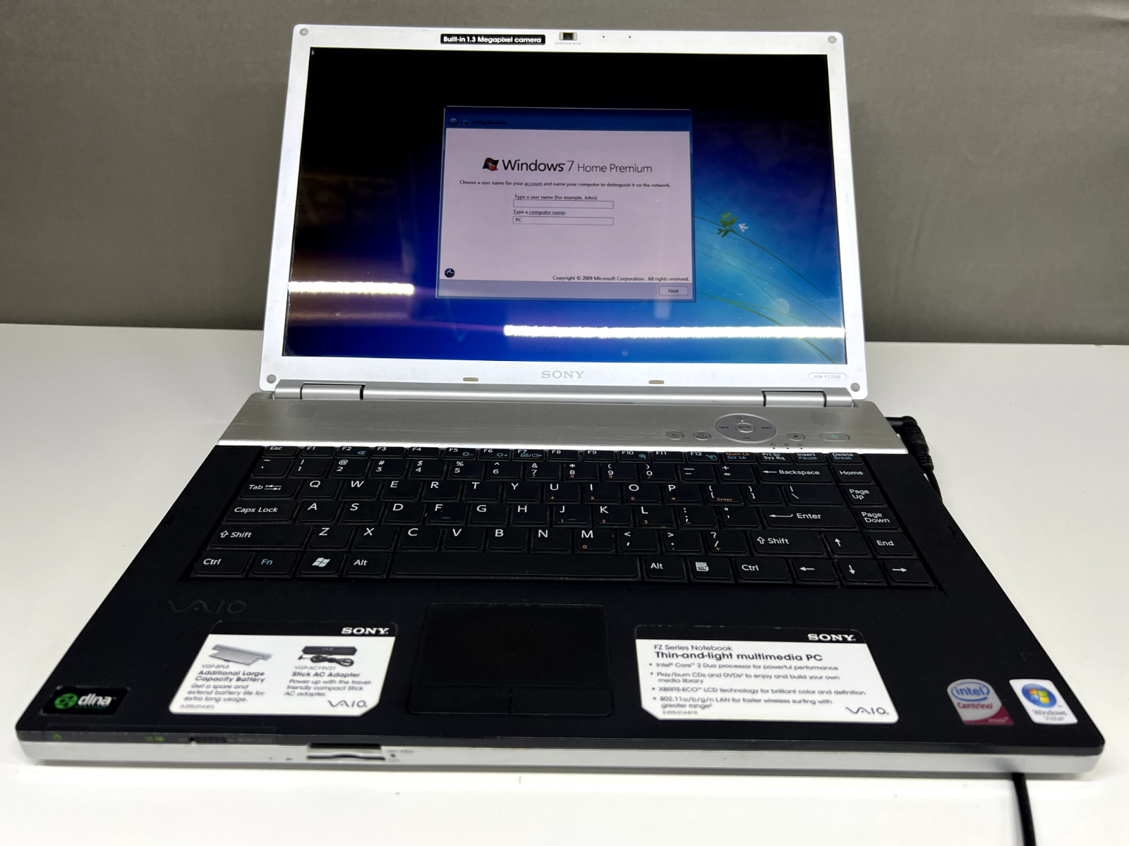 Sony VAIO PCG-3A4L Notebook 200GB Hard Drive 2GB Memory Windows 7