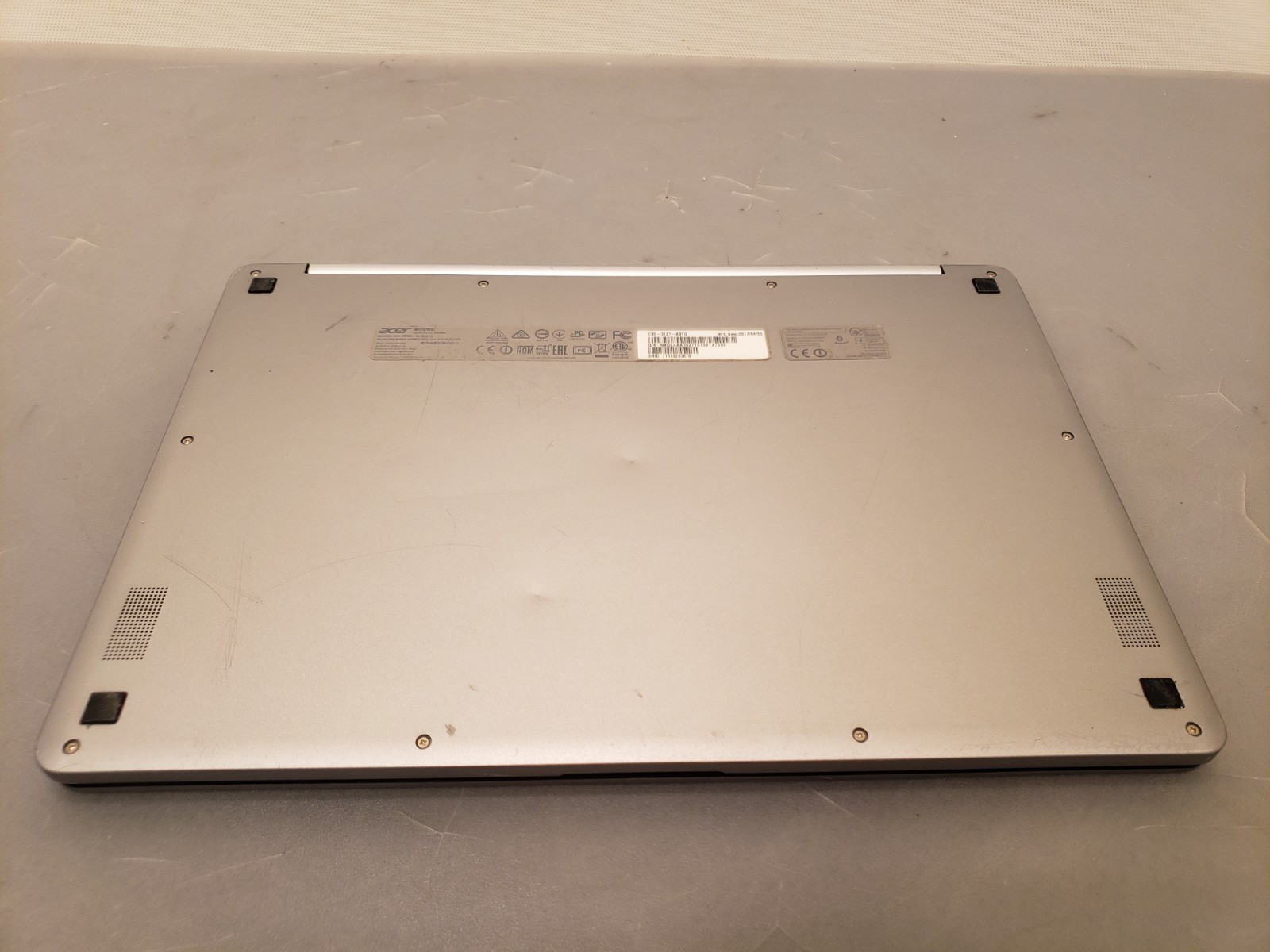 Acer R13 CB5-312T N16Q10 ChromeBook 13.3″ Convertible Laptop 64GB SSD ChromeOS