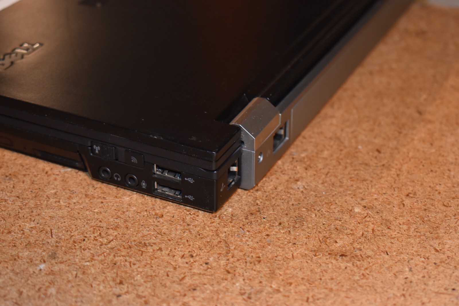 Dell Latitude E6400 Intel Core 2 Duo 2.26GHz 4GB 80GB WiFi Windows XP Pro 32-bit