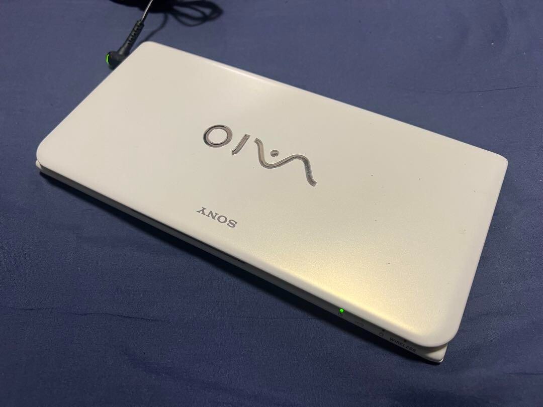 SONY VAIO P series type P VPCP119KJ Windows7 CPU Intel Atom Z530 Memory 2GB 54