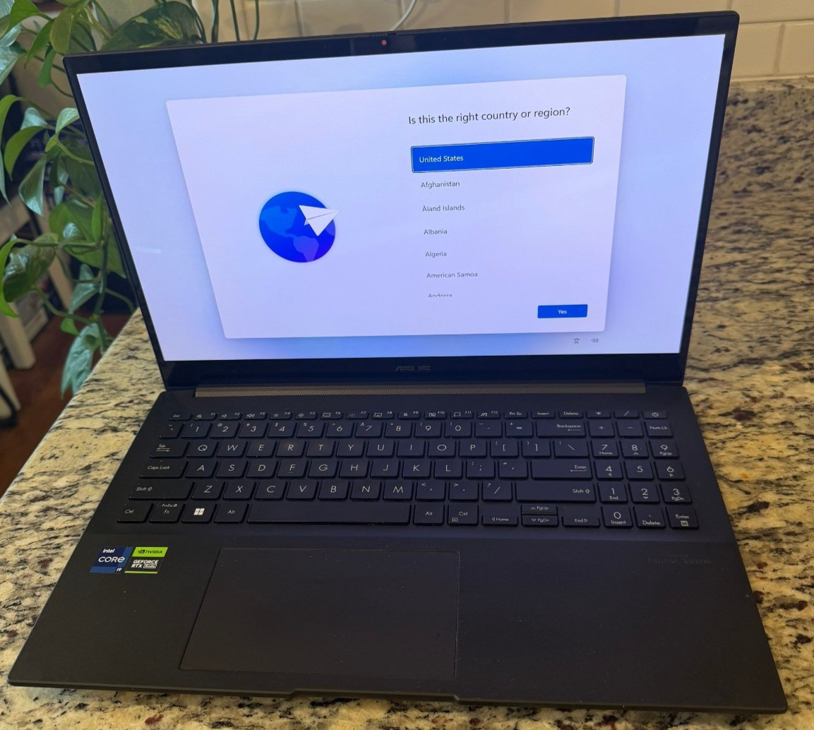 ASUS Q540VJ-I93050 3k OLED 15.6” (1TB SSD Intel Core i9-13900H 2.6GHz 40GB RAM)