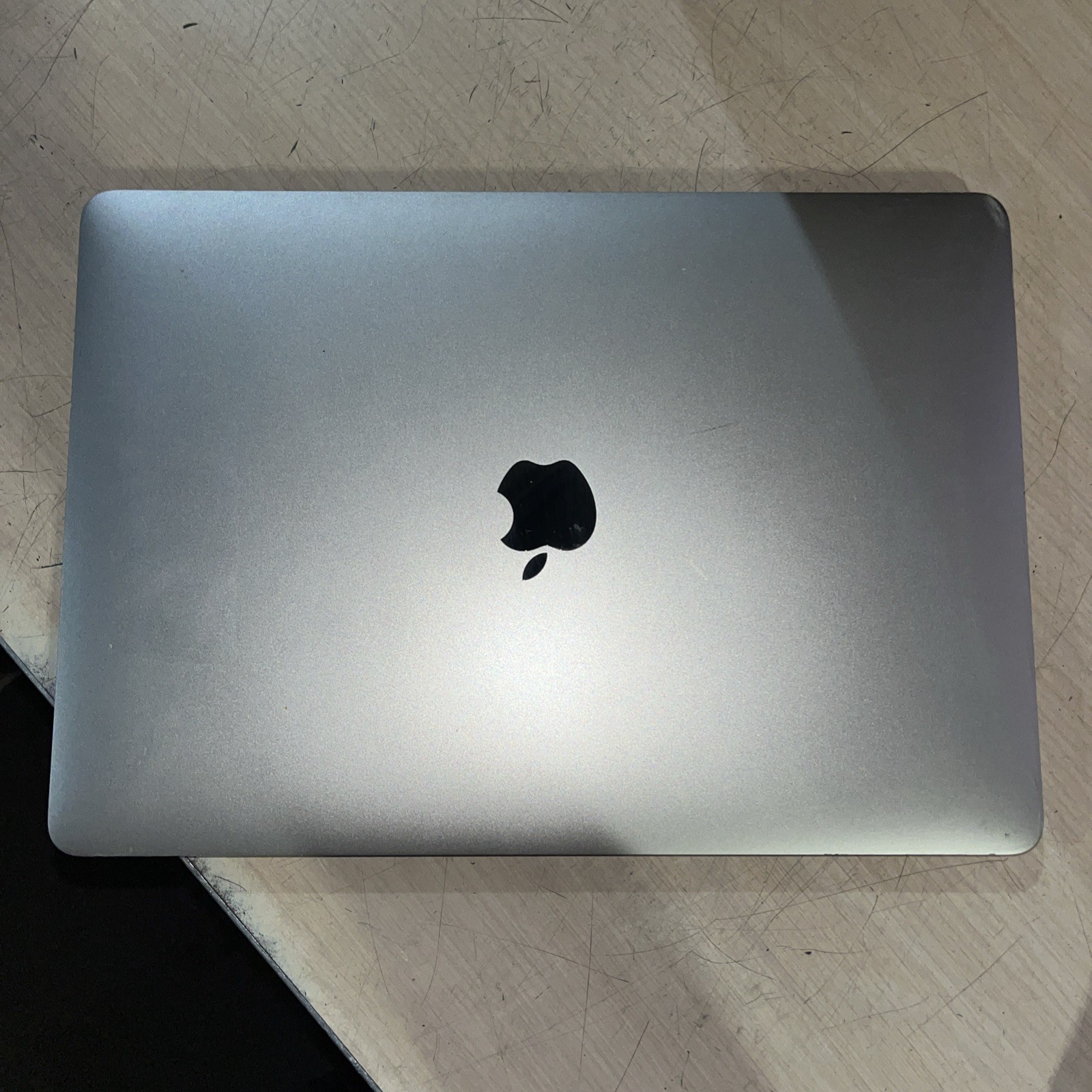 APPLE MACBOOK PRO “M2″ 8 CPU/10 GPU 13” 3.49GHZ 8GB RAM 256SSD