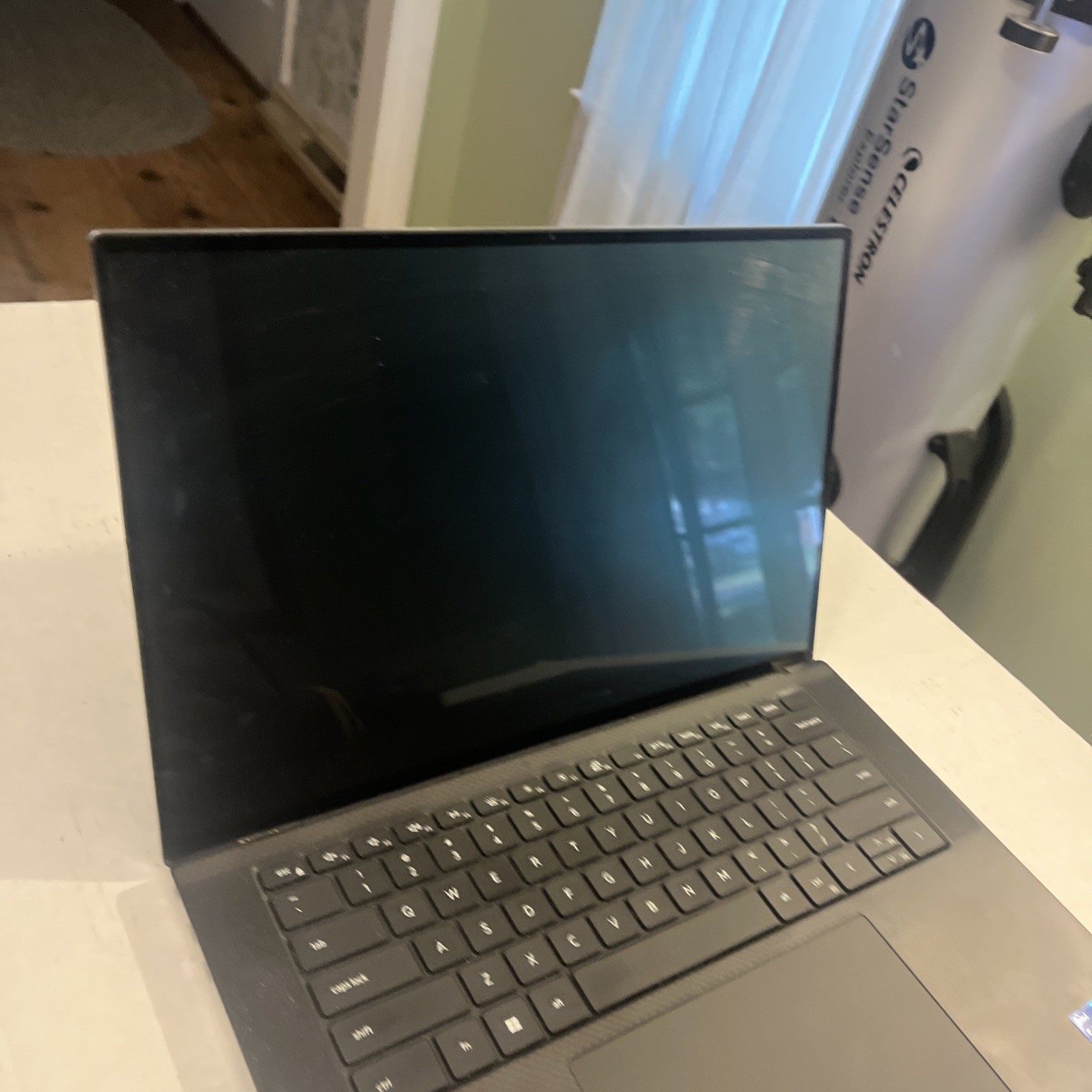 Dell XPS 15 9510 16″ Core i7-11800H 2.3GHz 8GB RAM 512GB SSD RTX3050