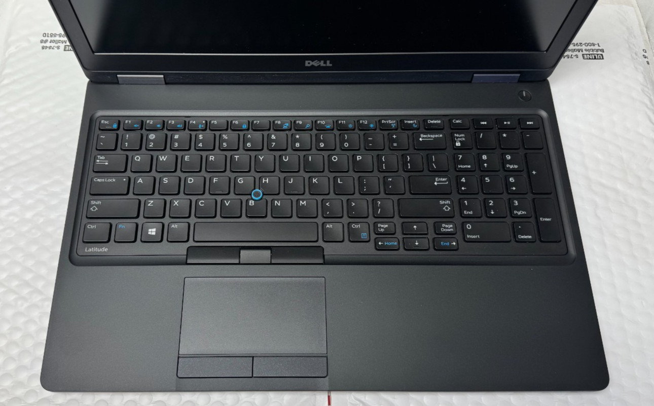 Dell Latitude 5580 i5 i5-7440HQ 8GB 256GB 15.4″ Laptop – NO Camera